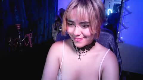 NIina Mon online show from September 24, 9:51 pm