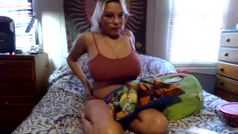 Nina Rei online show from February 17, 5:32 pm