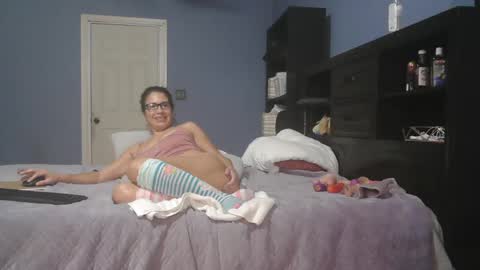 Snapshot of ninas1974 chatting on December 16, 4:55 am Ninaru online show from December 16, 4:55 am