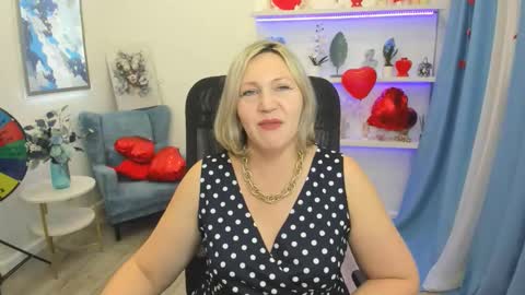 ninastarle online show from February 11, 11:48 am