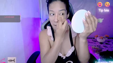 ninatinydoll1 online show from October 16, 8:26 am