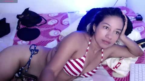 ninatinydoll1 online show from April 18, 1:04 pm