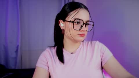 Snapshot of ninavolkov chatting on October 22, 9:36 pm ninavolkov online show from October 22, 9:36 pm