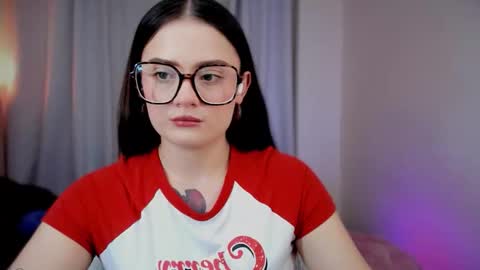 Snapshot of ninavolkov chatting on November 10, 10:31 pm ninavolkov online show from November 10, 10:31 pm