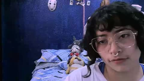 Snapshot of ninayellow chatting on February 11, 12:43 pm Nina online show from February 11, 12:43 pm
