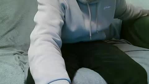 Snapshot of nineinches2222 chatting on March 9, 8:31 pm Nineinches online show from March 9, 8:31 pm