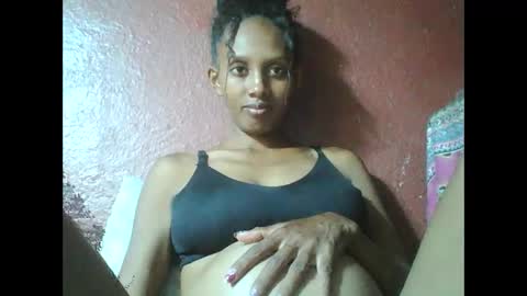 Snapshot of ninie246746 chatting on February 7, 10:08 am ninie246746 online show from February 7, 10:08 am