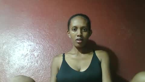 Snapshot of ninie246746 chatting on March 7, 5:29 am ninie246746 online show from March 7, 5:29 am