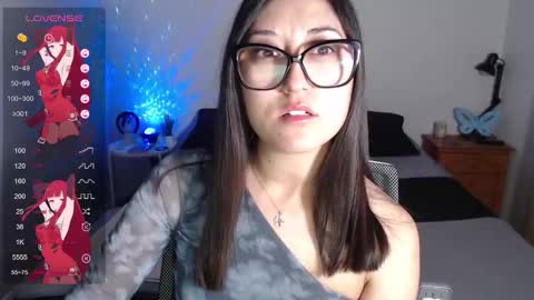 Ninimoon online show from October 6, 5:05 am