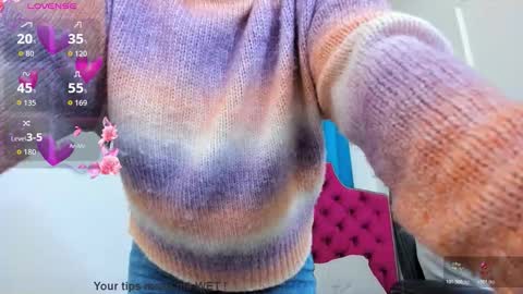 nina dee online show from January 12, 4:39 am