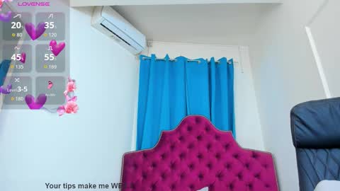 nina dee online show from March 26, 4:40 am