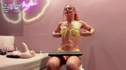 Snapshot of ninna_monroe_ chatting on December 11, 7:25 pm Ninna online show from December 11, 7:25 pm