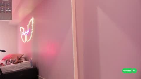 Snapshot of ninna_monroe_ chatting on October 22, 4:29 pm Ninna online show from October 22, 4:29 pm