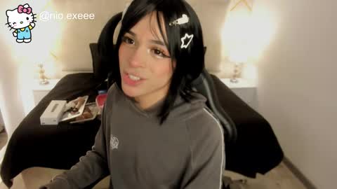 Snapshot of nioki_ chatting on February 25, 4:44 am nioki_ online show from February 25, 4:44 am