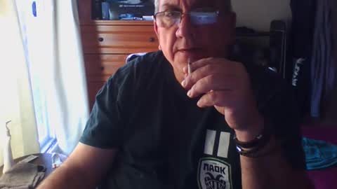 Dennis online show from October 21, 2:40 pm