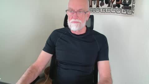 Snapshot of nipplesilverdad chatting on January 19, 10:39 am Nipplessilverdad online show from January 19, 10:39 am