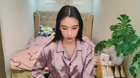 Snapshot of nirafox chatting on August 1, 1:38 am nirafox online show from August 1, 1:38 am