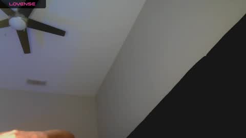 Snapshot of nirvanafox7 chatting on December 8, 9:19 pm Nirvanafox7 online show from December 8, 9:19 pm