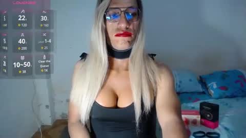 Snapshot of niurka2tshot chatting on May 31, 7:37 pm Niurka2Bigtits online show from May 31, 7:37 pm