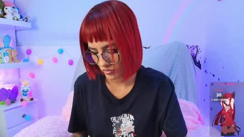 Snapshot of nix_taylor chatting on April 4, 11:35 pm Nix online show from April 4, 11:35 pm