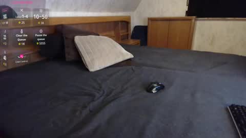 nixan85 online show from April 26, 2:15 pm