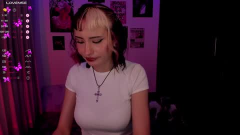 Nixxie  online show from April 9, 1:16 am