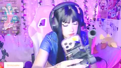 Snapshot of nixy_sama chatting on February 1, 10:52 pm Nixy Sama online show from February 1, 10:52 pm