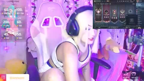 Snapshot of nixy_sama chatting on February 9, 1:09 am Nixy Sama online show from February 9, 1:09 am