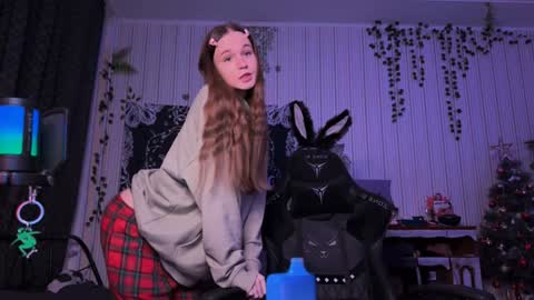 Tears Lora online show from January 12, 6:05 pm