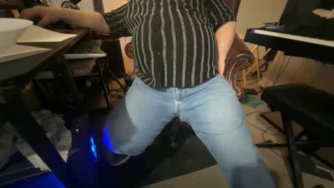 Snapshot of nmedge2cum chatting on January 18, 10:35 pm nmedge2cum online show from January 18, 10:35 pm