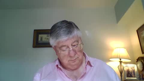 Snapshot of nn69uk chatting on October 10, 11:42 am NN69UK online show from October 10, 11:42 am