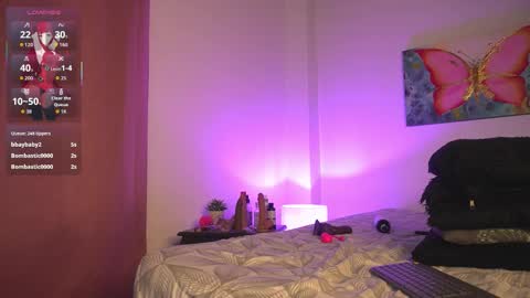 Snapshot of noah_0814 chatting on February 3, 6:22 am noah_0814 online show from February 3, 6:22 am