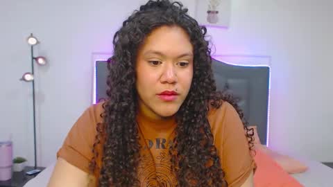 Noah online show from March 28, 3:33 pm