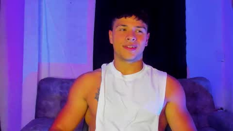 noah_223 online show from November 18, 12:16 am