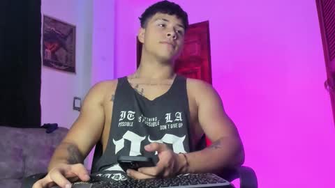 noah_223 online show from February 4, 12:16 am