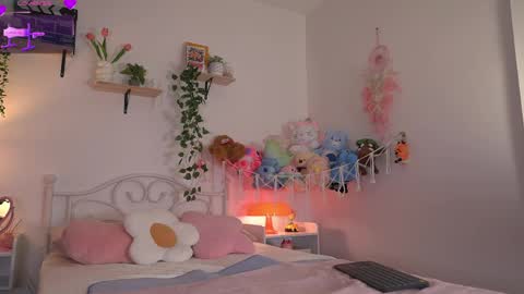 noah__23 online show from June 5, 10:37 pm