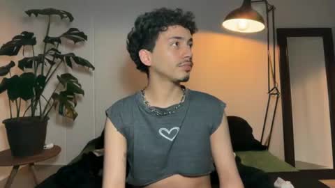 Snapshot of noah_and_steven chatting on July 1, 5:02 pm noah_and_steven online show from July 1, 5:02 pm