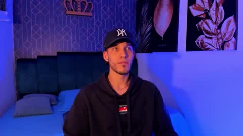 Noah Brigth online show from November 23, 1:16 am