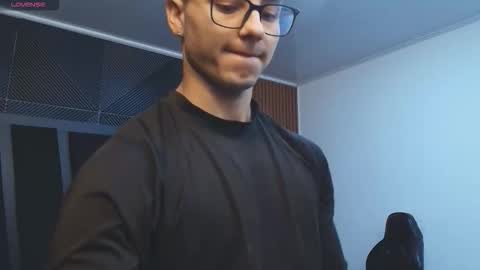 Noah online show from January 8, 11:12 am