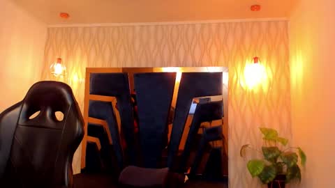 Noah online show from February 2, 5:55 pm