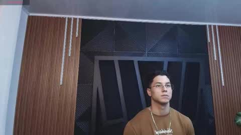 Noah online show from February 5, 11:15 am