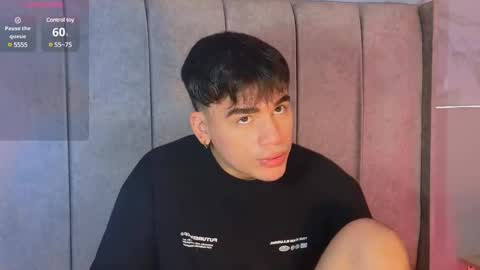 Snapshot of noah_coleman__ chatting on March 3, 3:52 am NOAH  online show from March 3, 3:52 am