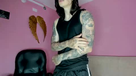 noah_ggh online show from April 8, 10:21 pm