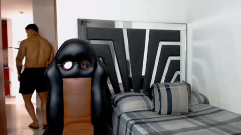 Noah Harris01 online show from October 22, 5:24 pm