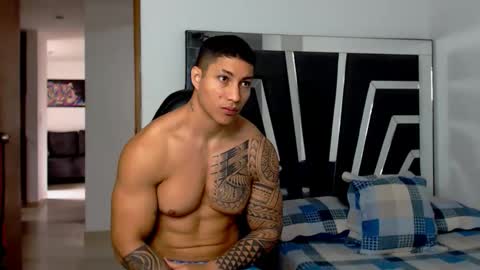 Noah Harris01 online show from June 8, 1:44 pm