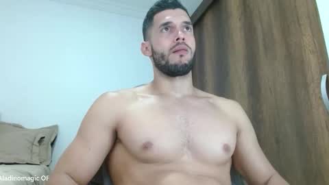 Snapshot of noah_jhonsonn chatting on February 19, 5:42 pm Noah online show from February 19, 5:42 pm