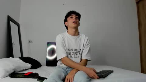 Snapshot of noah_loveboy chatting on September 11, 8:53 pm Noah online show from September 11, 8:53 pm