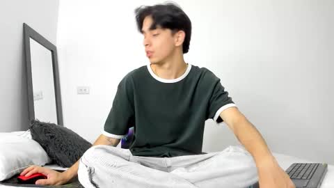 Snapshot of noah_loveboy chatting on September 23, 9:07 pm Noah online show from September 23, 9:07 pm