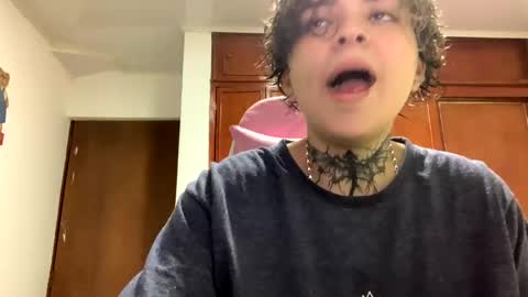 Snapshot of noah_martini chatting on January 29, 11:25 pm noah hehim online show from January 29, 11:25 pm