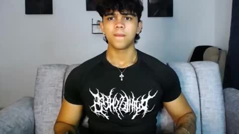 Snapshot of noah_prada14 chatting on May 26, 3:13 am luis navas online show from May 26, 3:13 am